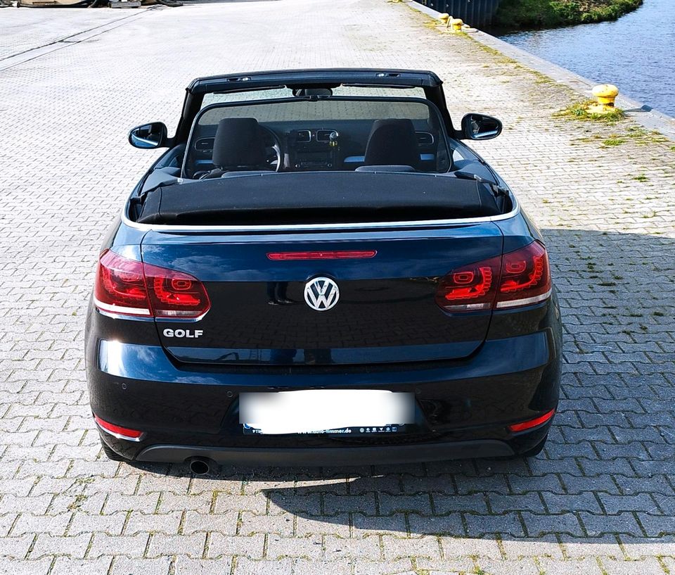 VW Golf 6 Cabrio schwarz 1,6 TDI in Wettringen
