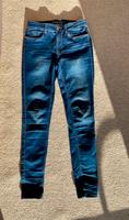 Super skinny Jeans Only Weite S/M Länge 32 dunkelblau mid waist Bayern - Höchberg Vorschau