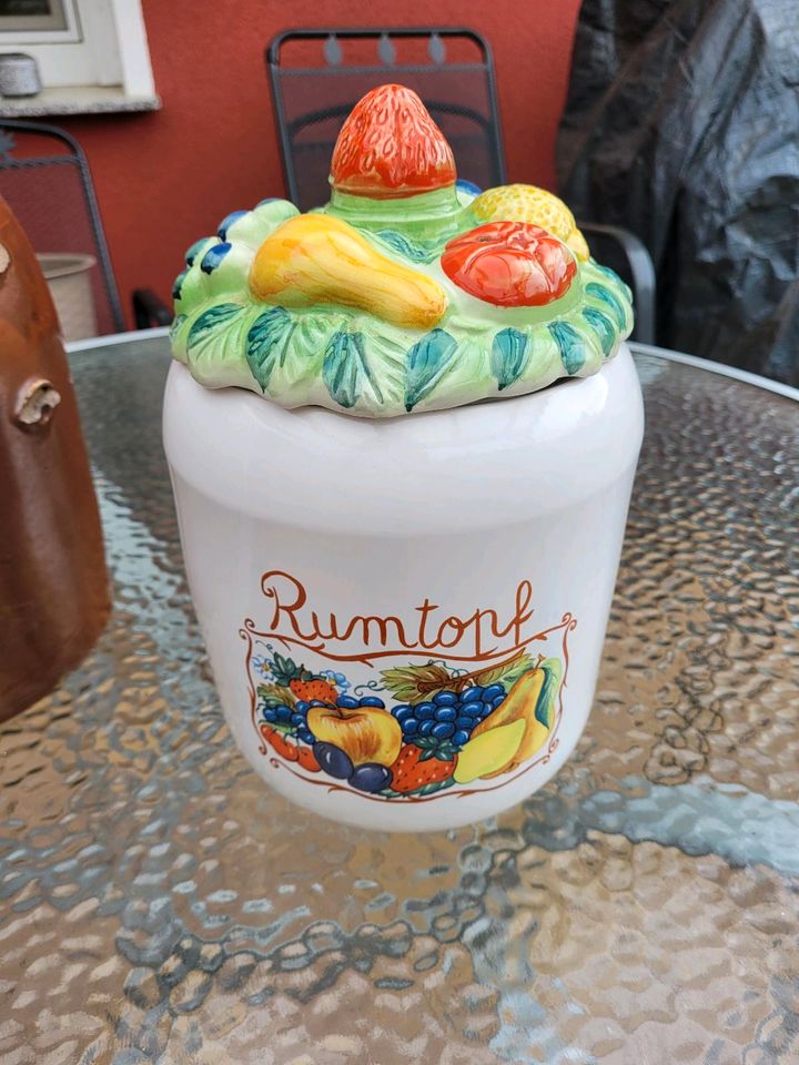 Rumtopf Keramiktopf Rum Gurken etc. in Fürstenwalde (Spree)