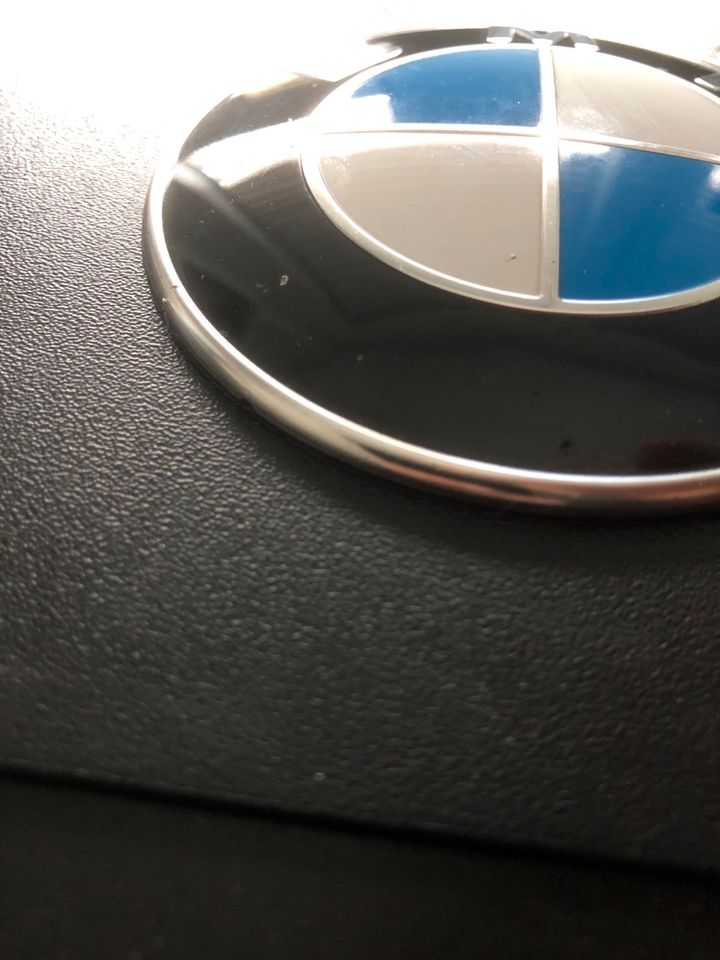 BMW Emblem 82mm in Stuttgart