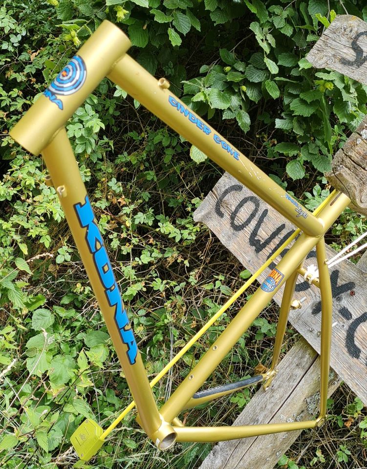 KONA CINDER CONE 1996 TREK BREEZER XTR RINGLE SYNCROS in Lüdenscheid