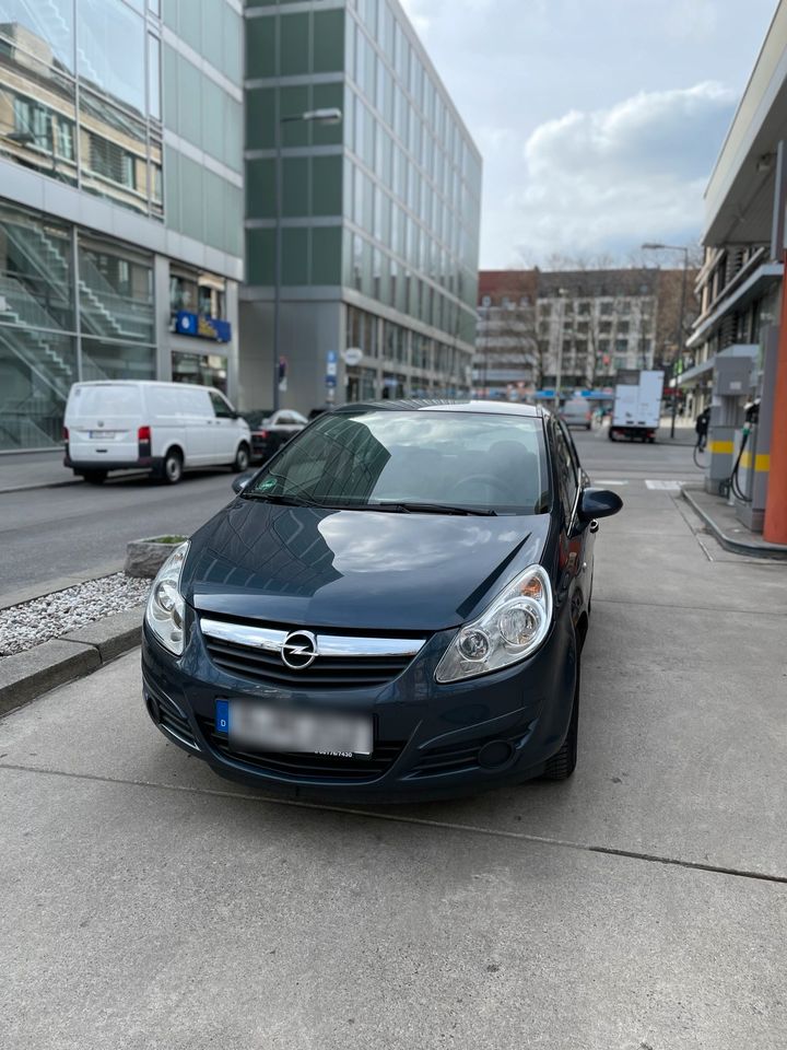 Opel Corsa D in München