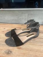 Tamaris Sandalen Gr. 38 Neuwertig Schuhe Sommer Nordrhein-Westfalen - Kerpen Vorschau