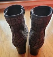 MARIPE Stiefelette Gr. 40 aus feinstem Nubuk Leder Hessen - Kassel Vorschau