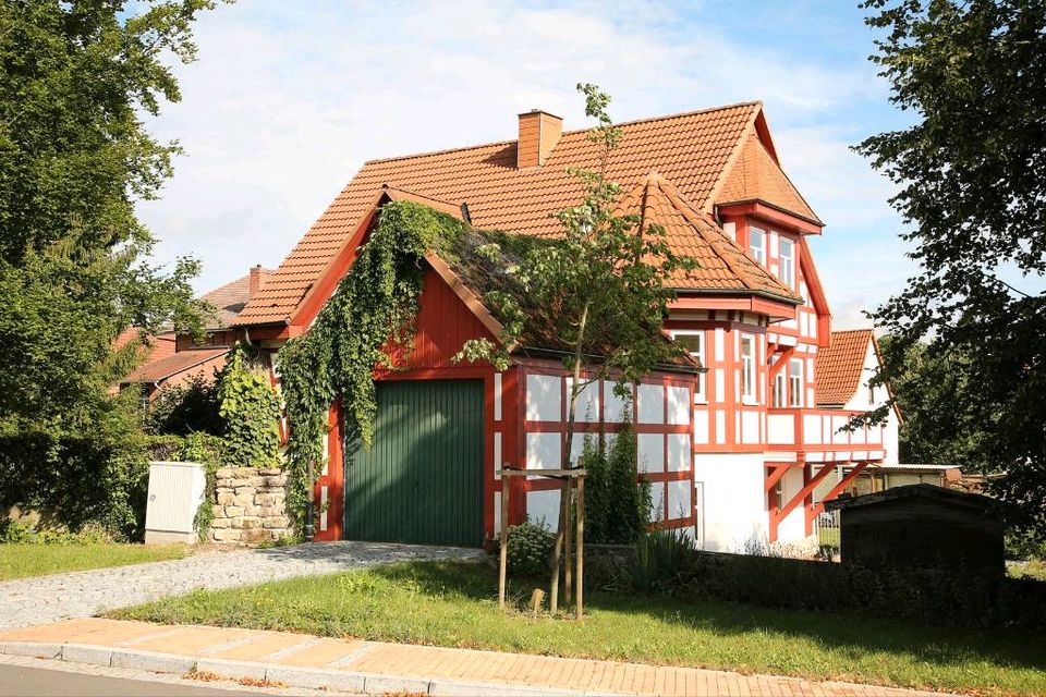 exklusive Landhaus-Villa, nahe der Erfurter Märchensiedlung in Klettbach