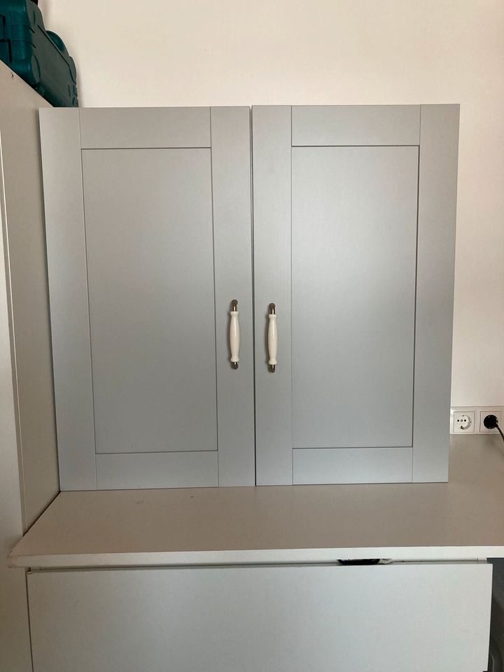 Wandschrank / Hängeschrank mit Tür in Lütjensee