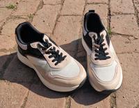 Sneaker Neuwertig Sachsen - Hartmannsdorf Vorschau