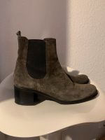 Chelsea Boots BRUNATE Gr. 38,5 grau Wildleder Neuw❗️ Innenstadt - Köln Altstadt Vorschau