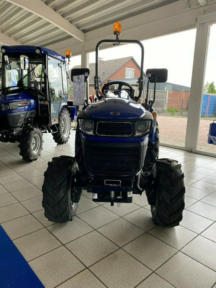 Kleintraktor Farmtrac 22 Radialreifen Traktor Schlepper Fudex in Bad Bodenteich