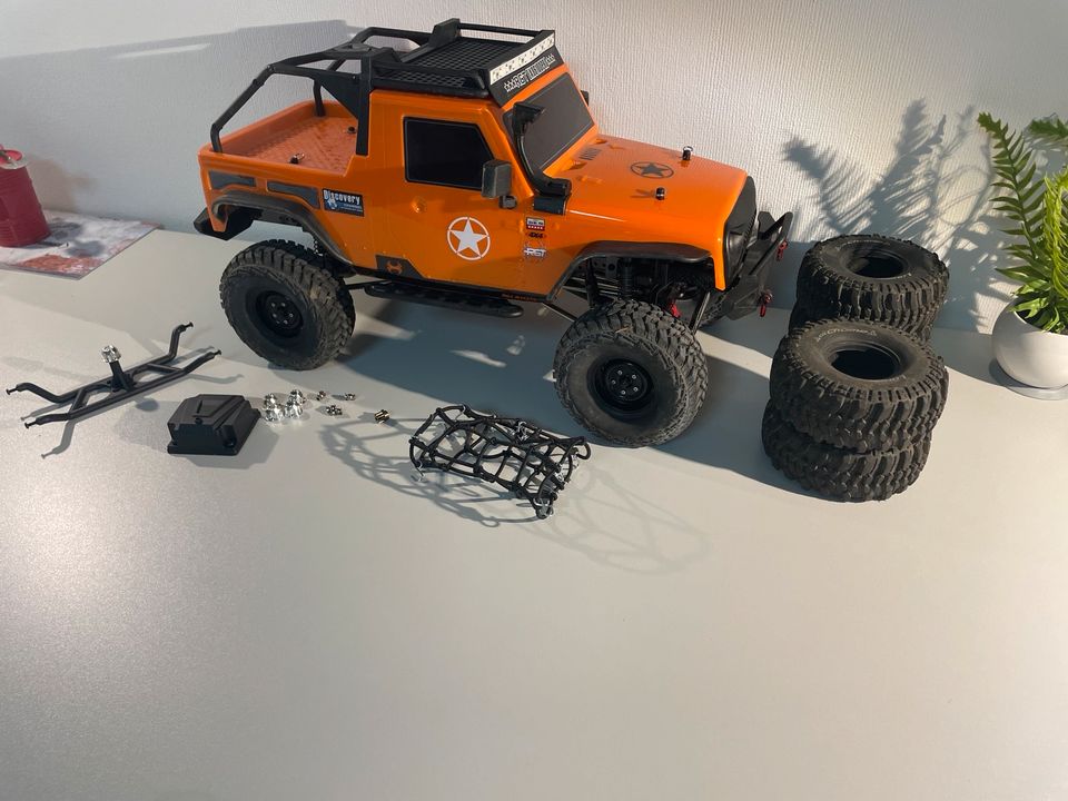 Rc Crawler 1:10 mit Traxxas Komponenten und viel Zubehör