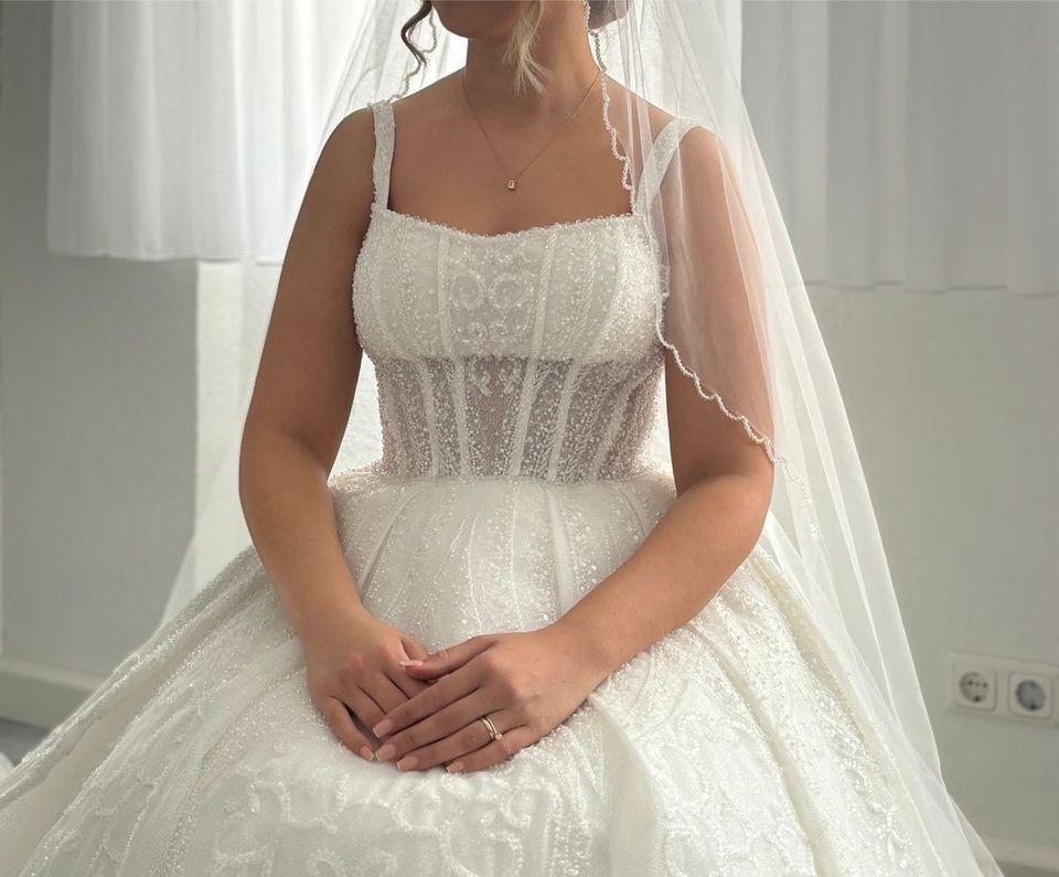 Brautkleid / Gelinlik Neupreis 3500€ in Köln