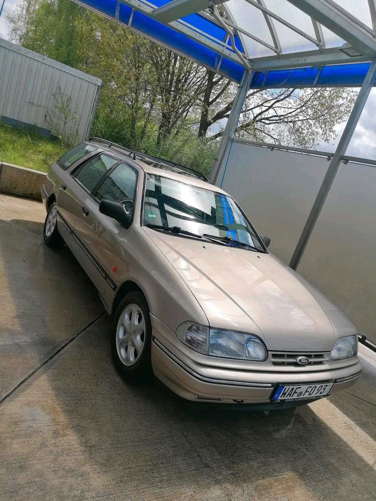 Abbildung des Autos Ford Scorpio Turnier *Fi…