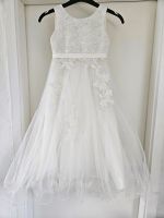 Brautkleid Blumenmädchen Hochzeit Kommunion 110 116 Nordrhein-Westfalen - Menden Vorschau