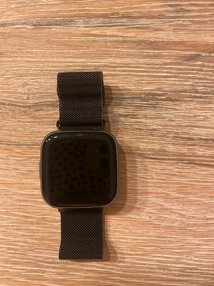 Fitbit Versa 2 Smartwatch in Rahden