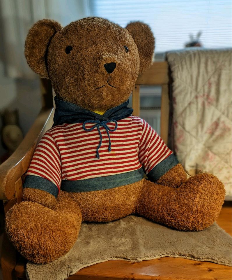 Teddybär aus United Kingdom Größe 74cm in Emmerich am Rhein
