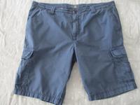 eine Herren Shorts der Marke " BUGATTI SEVILLA "  Gr. 60 blau Hessen - Marburg Vorschau