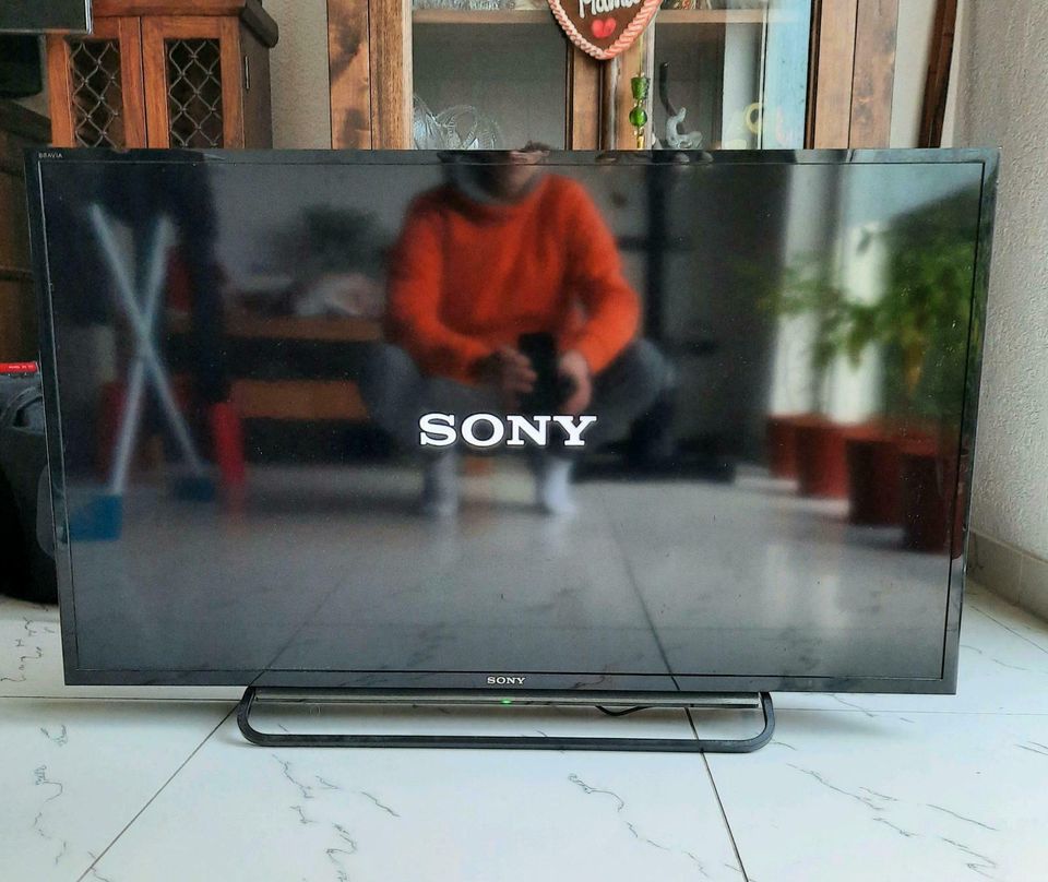 TV 40'' Sony KDL-40R485B LED FHD HDMI USB 100 hz TV Fernseher Fer in Ober-Ramstadt