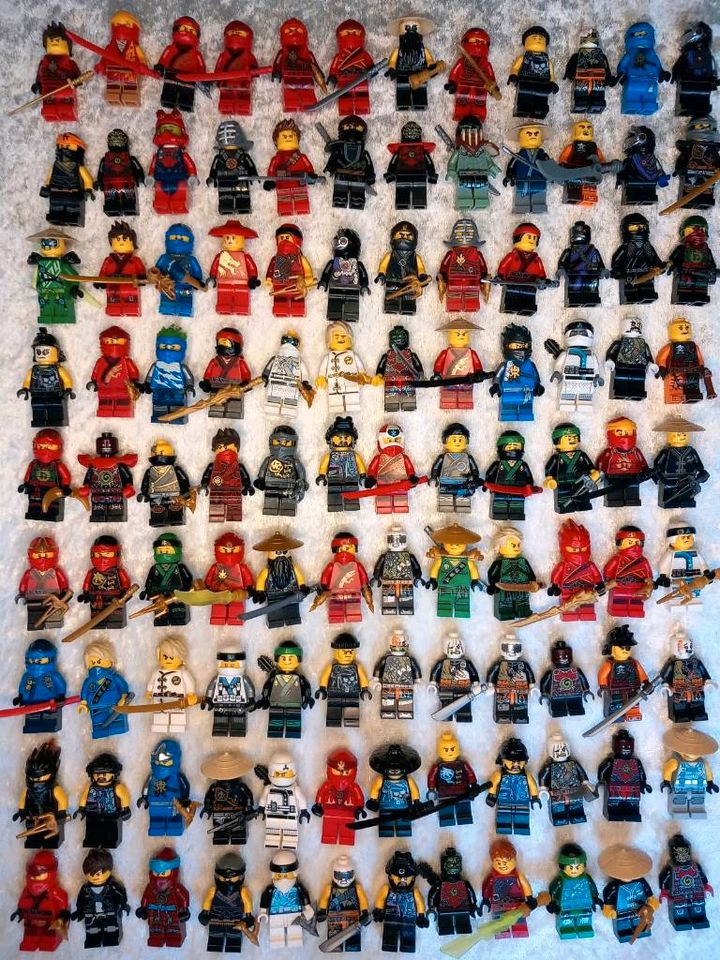 Lego Figuren Sammlung Marvel Star Wars Ninjago Ritter Piraten in Wildau