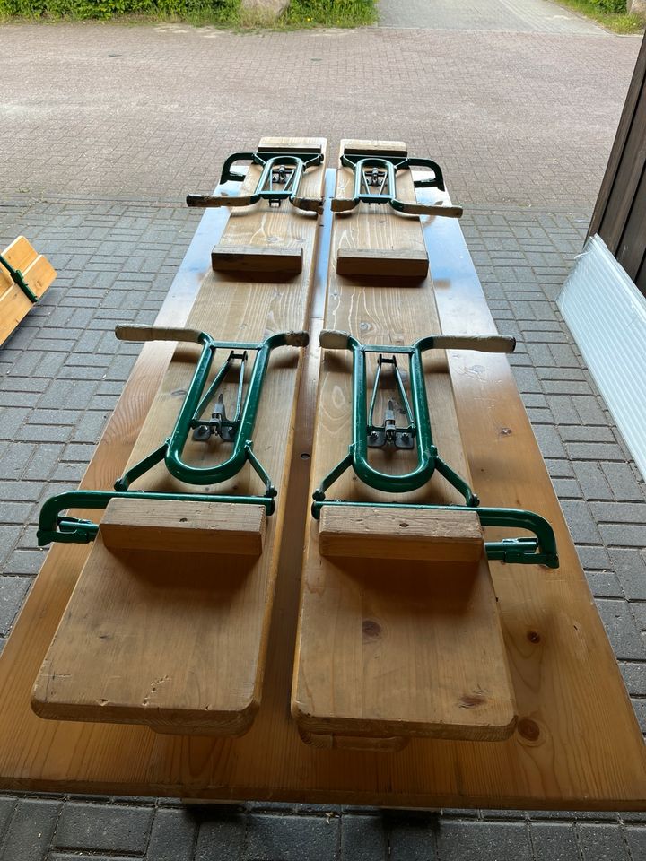 Bierzeltgarnitur Tisch mit Bänken in Hamburg
