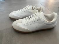 Sneaker Turnschuhe von H&M Größe 37, wie neu Bayern - Bogen Niederbay Vorschau