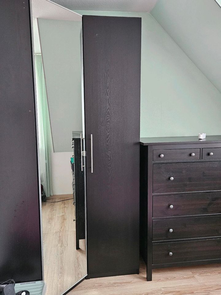 Ikea Pax Kleiderschrank in Mülheim (Ruhr)