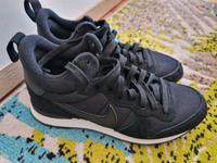 Nike sneaker schwarz neu Größe 37,5 Bayern - Taufkirchen München Vorschau