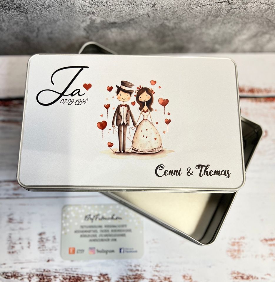 Geschenkdose Hochzeit, personalisiert ByFiönchen in Marl