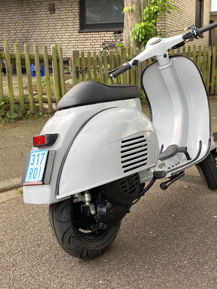 Vespa PK50 Conversion in Wesel