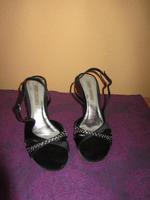 Elegante Tanzschuhe mit Absatz schwarz mit Glitzersteinen Buffalo Baden-Württemberg - Heidelberg Vorschau