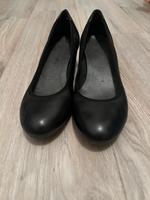 Ballerinas mit kleinem Absatz 37(passt einer 38) Burglesum - Burg-Grambke Vorschau