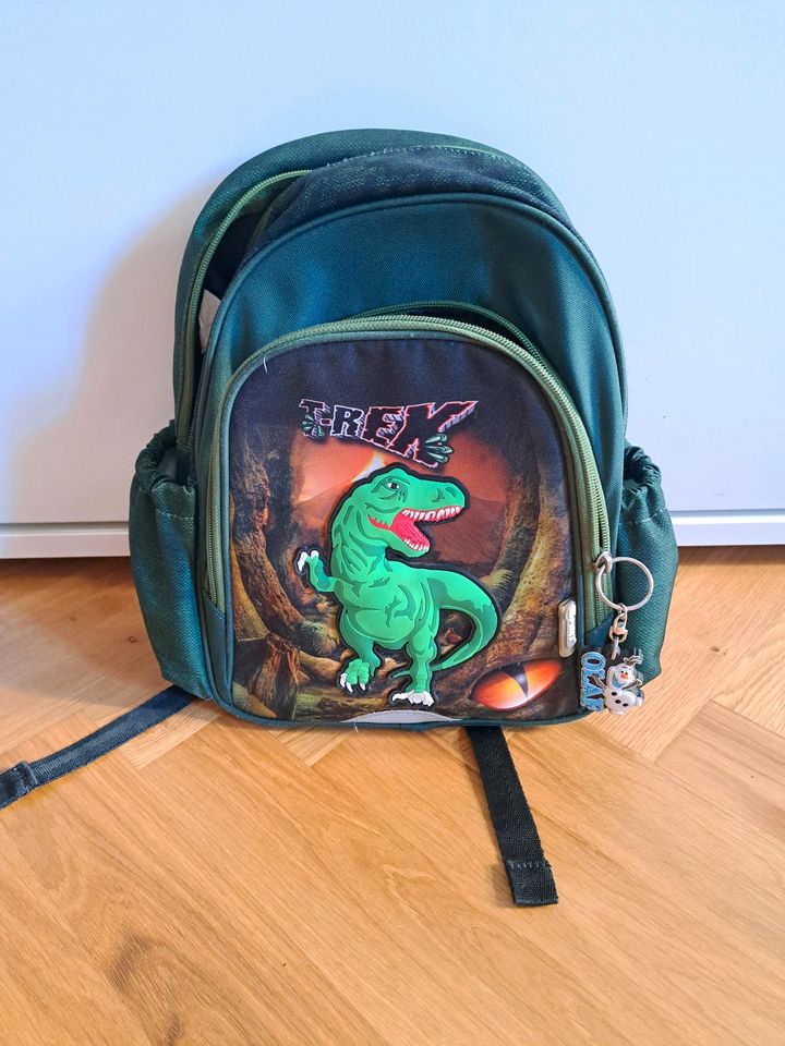 Dino Rucksack abzugeben in Leipzig