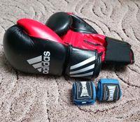 Boxhandschuhe von Adidas mit Bandagen Nordrhein-Westfalen - Bergkamen Vorschau