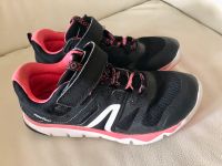 Decathlon Sportschuhe 34 Sneaker Running Schuhe Hallenschuhe Sachsen - Grünhain-Beierfeld  Vorschau