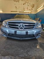 W204 AMG mercedes benz 300 cdi schlachtfest lenkrad bi xenon voll Nordrhein-Westfalen - Oberhausen Vorschau