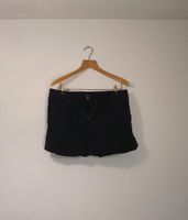 H&M Gr. 40 Shorts kurze Hose Bermuda Hotpants Knopfdetails Hessen - Babenhausen Vorschau