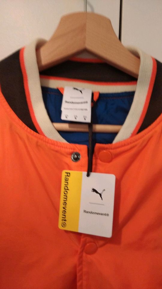 Puma x Randomevent  Jacke Freizeit Jacke in Düsseldorf