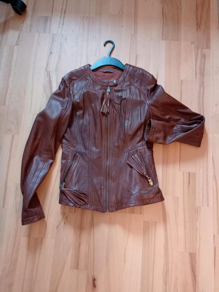 MUSTANG LAMMLEDER JACKE DAMEN S BRAUN NEU in Kassel