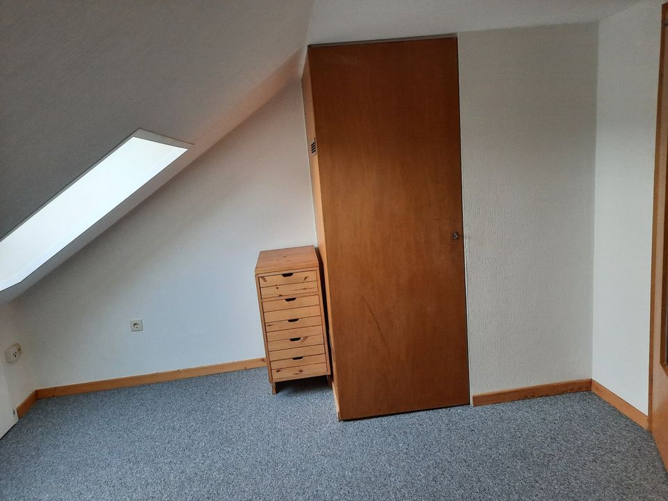 Teilmöbelierte Dachgeschosswohnung in Meinhard