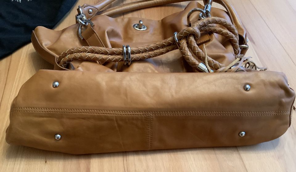 Schultertasche von Karen Ly Germany - braun - Echt Leder in Beilngries