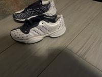 Damen Schuhe Adidas weiß lila Gr 38 Sachsen-Anhalt - Naumburg (Saale) Vorschau