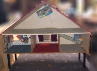 DYN Puppenhaus aus den 90igern 1,20 x 0,97 x 0,46 cm Bayern - Genderkingen Vorschau