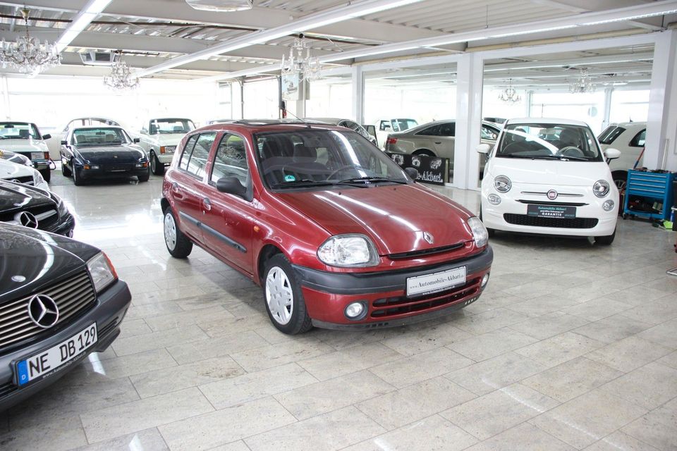 Renault Clio RT 1.2 in Essen