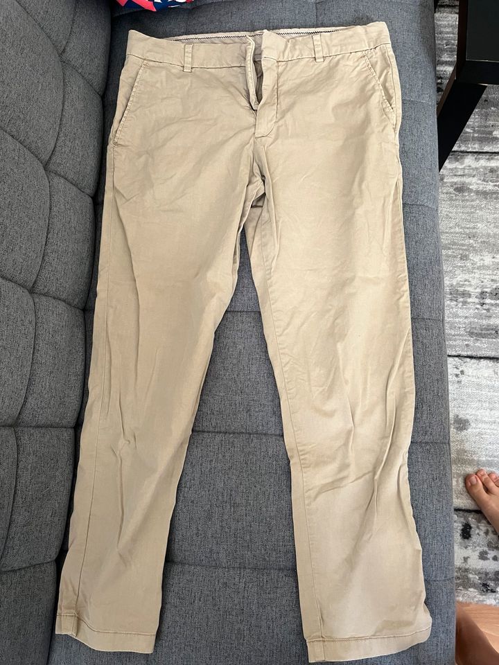 Pants (2)/Hosen Uniqlo, size m in Berlin