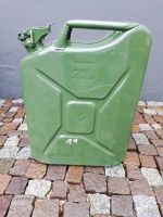 Valpro Kraftstoff/ Bezinkanister, grün, 20 Liter,  gebraucht Nordrhein-Westfalen - Kreuzau Vorschau