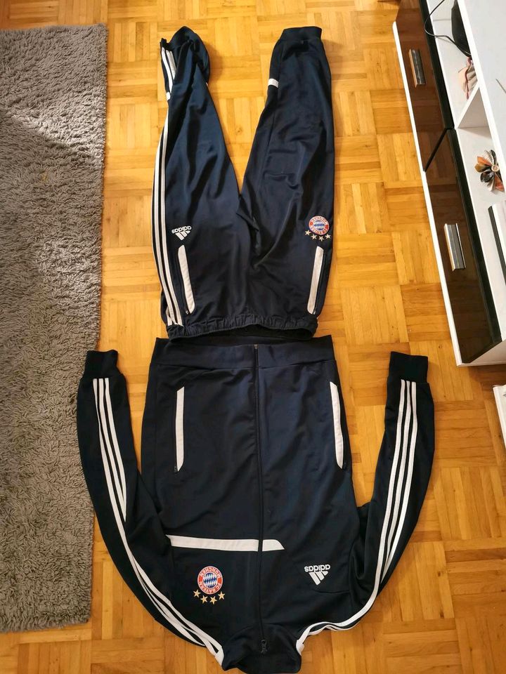 FC Bayern Trikot set Trainingsanzug in Bayern - Ingolstadt | eBay  Kleinanzeigen ist jetzt Kleinanzeigen