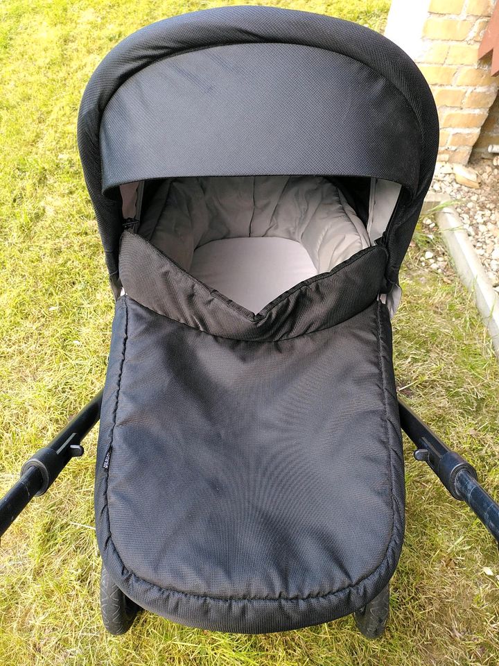 Hauck Saturn R Duoset Kinderwagen Buggy Babywanne Testsieger in Leipzig