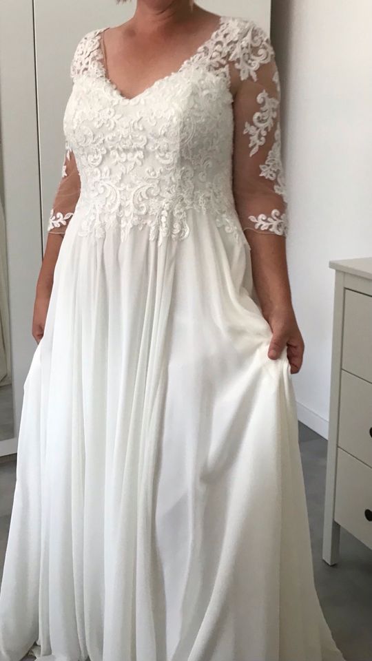 Brautkleid 42-44 A Linie in Mönchengladbach