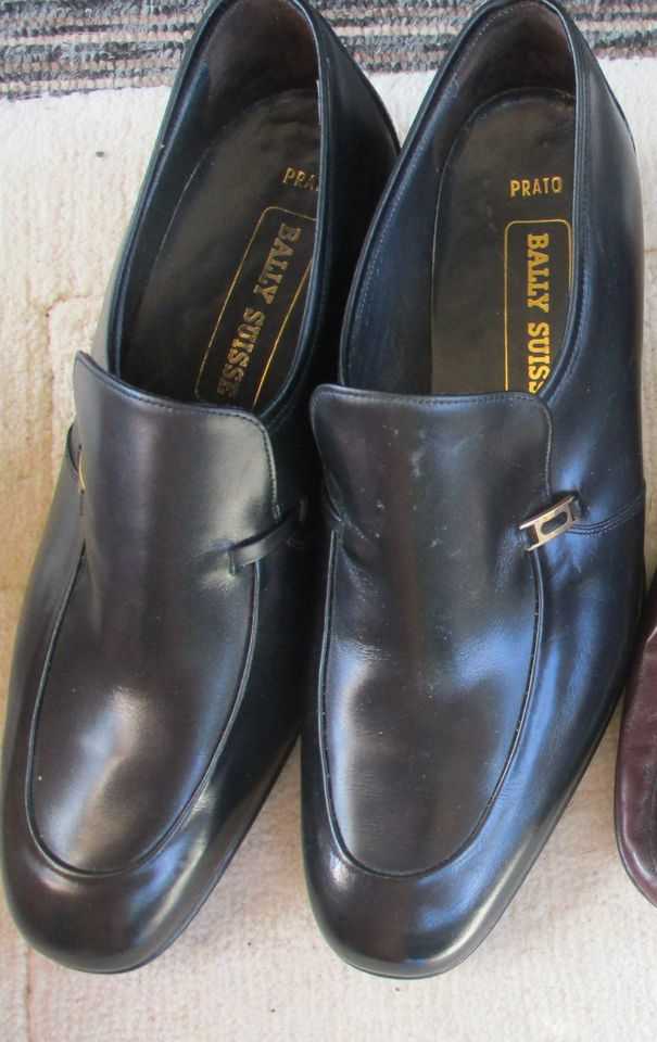 echt Leder Designer Schuhe 41= 7 schwarz ungetragen Vintage Bally in Collenberg