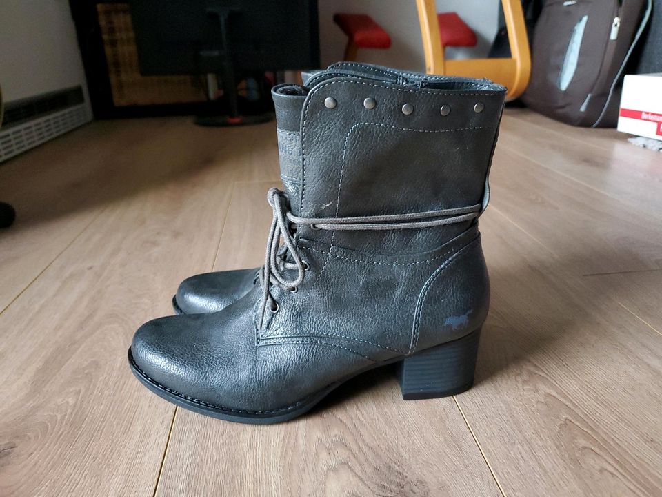 Mustang Damen Stiefelette 39 in Bergatreute