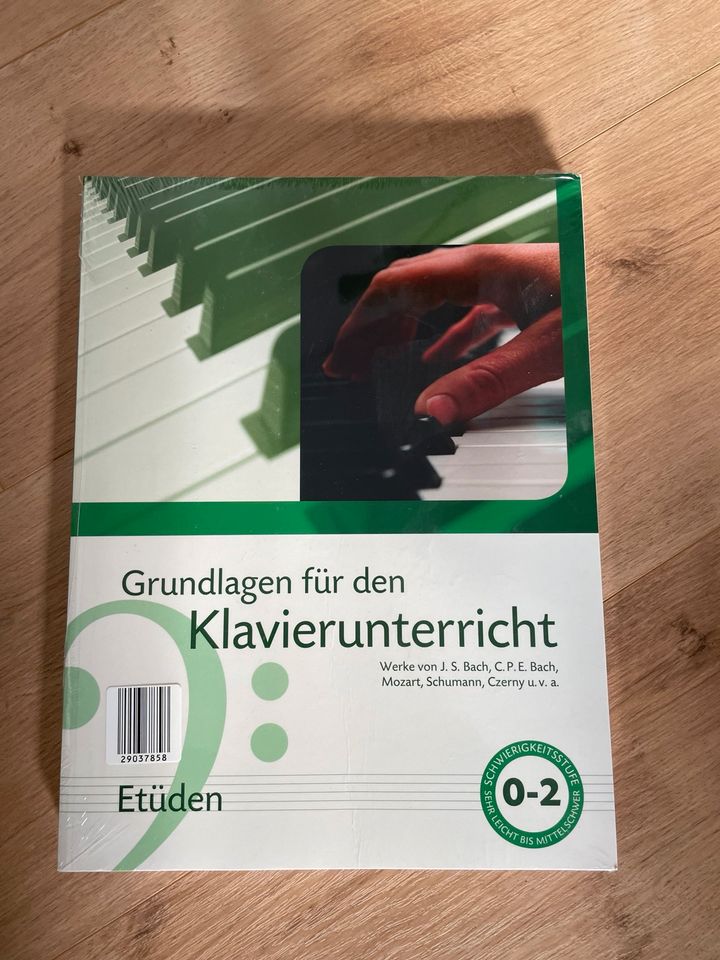 Übungsbücher Klavier in Lübeck